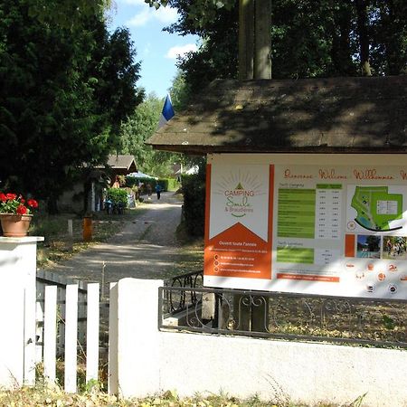 Camping Smile & Braudieres Mézières-sous-Lavardin Exteriör bild