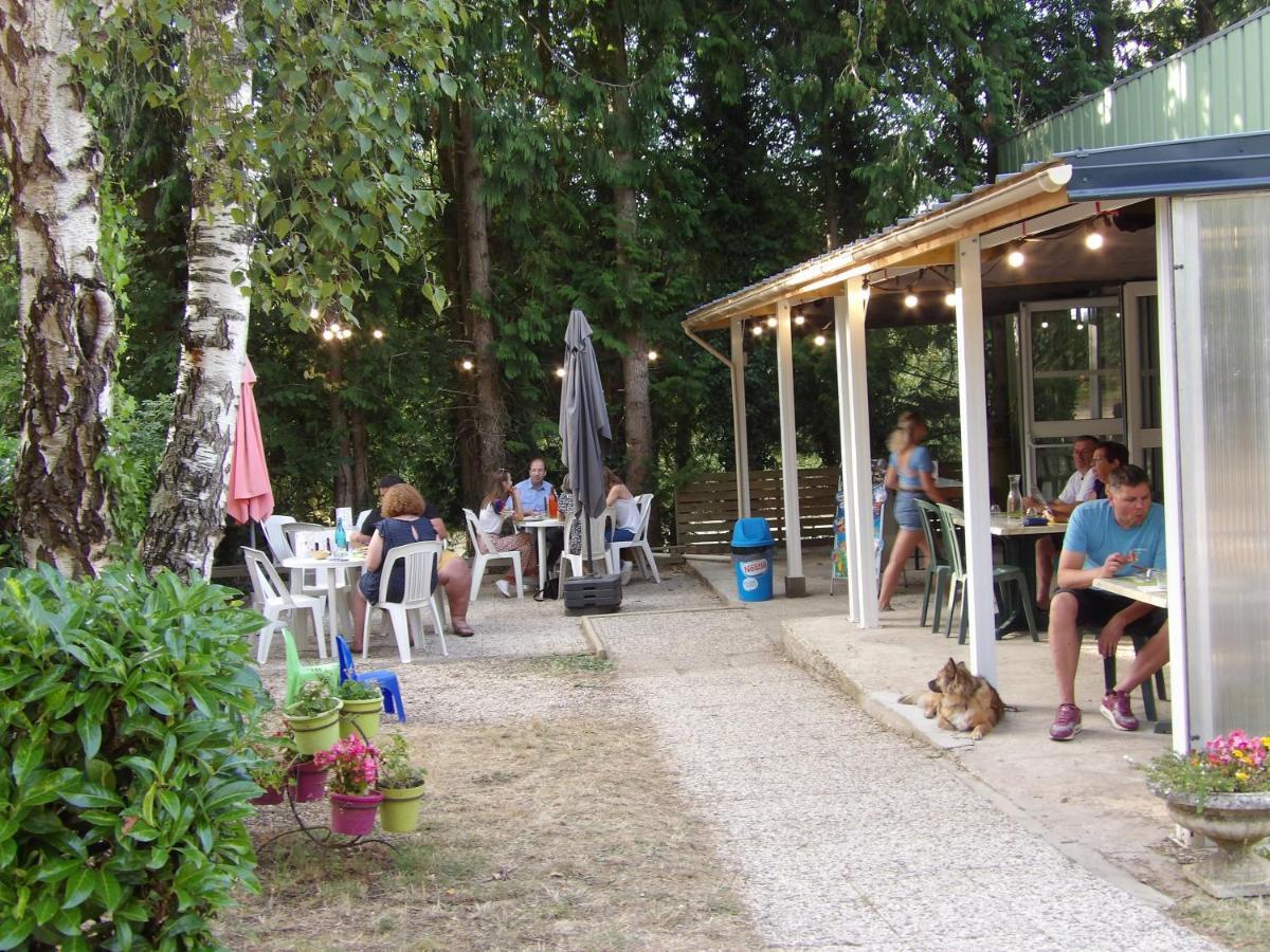 Camping Smile & Braudieres Mézières-sous-Lavardin Exteriör bild