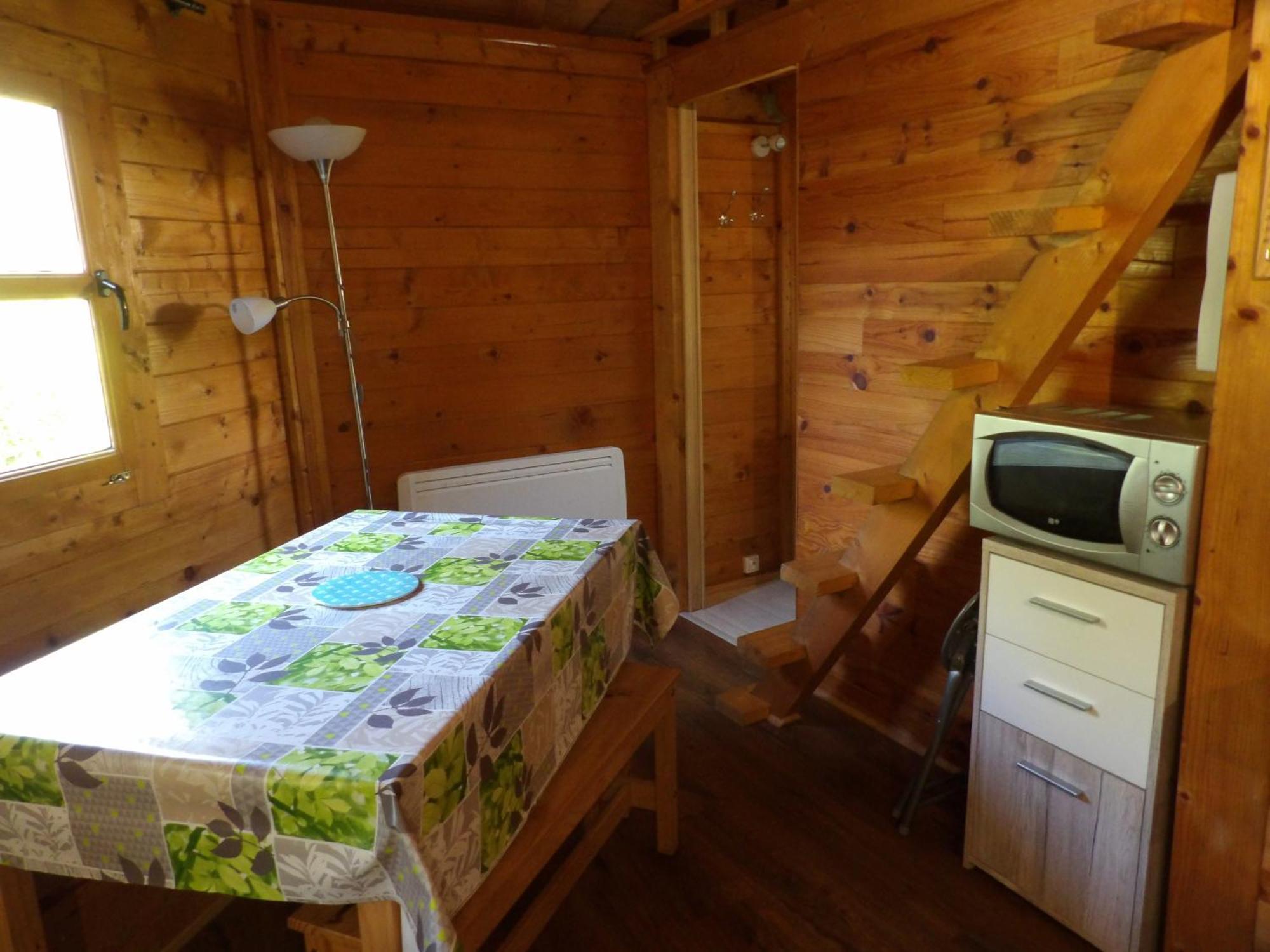 Camping Smile & Braudieres Mézières-sous-Lavardin Exteriör bild
