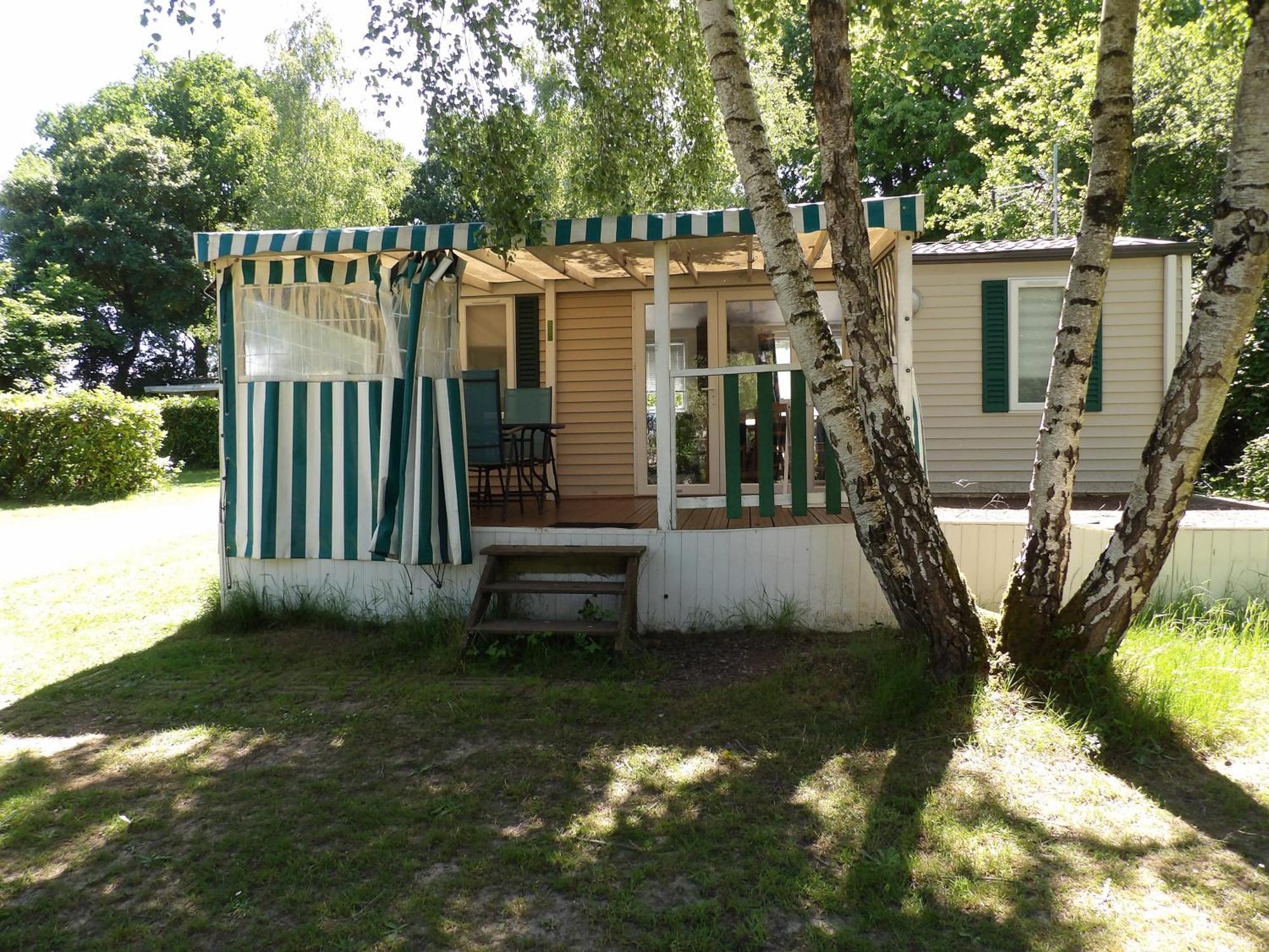 Camping Smile & Braudieres Mézières-sous-Lavardin Exteriör bild